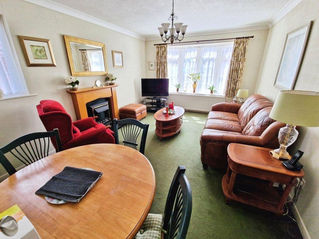 Property photo 3 of 13 Living