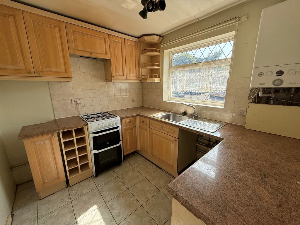 Property photo 2 of 7 3992413