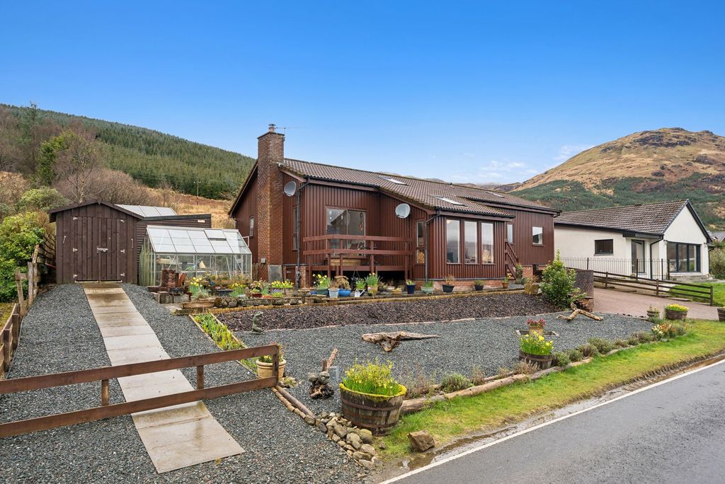 Property photo 2 of 37