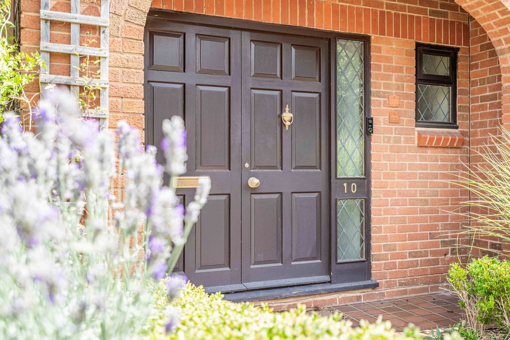 Property photo 3 of 30