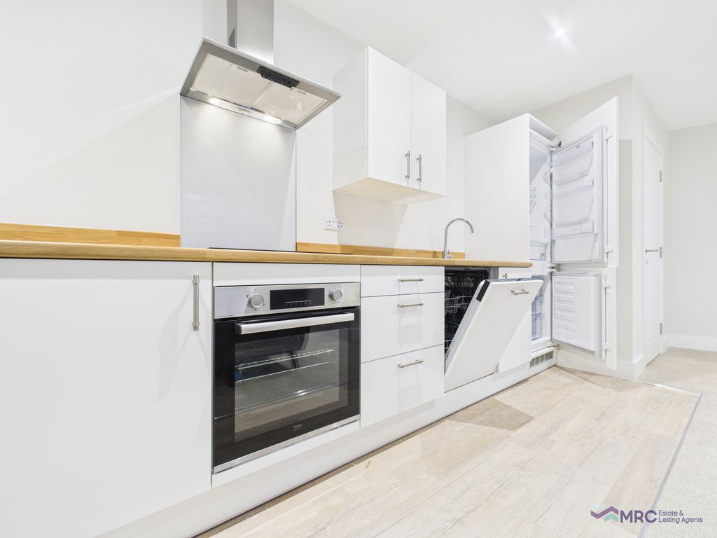 Property photo 3 of 11 Gallery