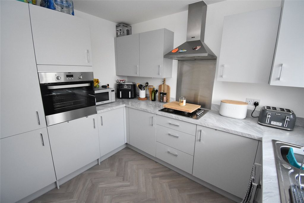 Property photo 3 of 15 Picture No. 04