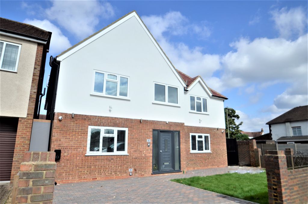 Property photo 1 of 6 Front