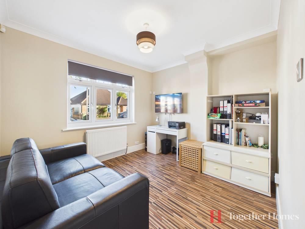 Additional image 13 of 4 bed semi-detached house for saleBlacksmiths Lane, Rainham RM13