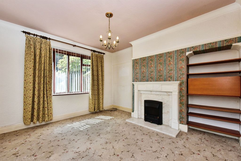 Property photo 2 of 16