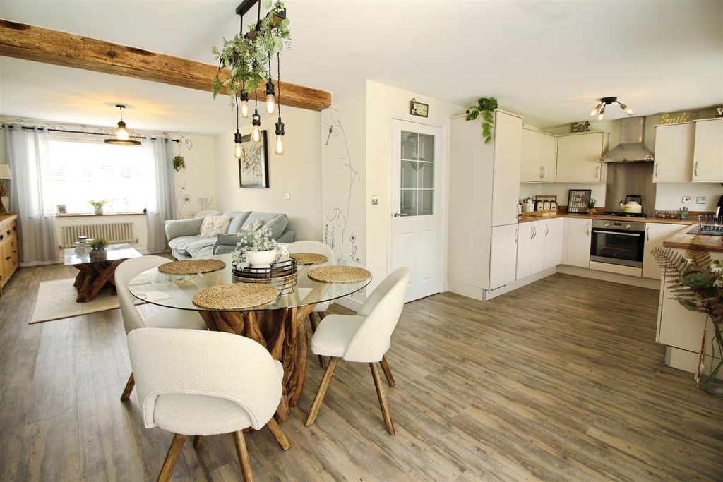 Property photo 2 of 19 Open Plan Living/Dining Kitchen