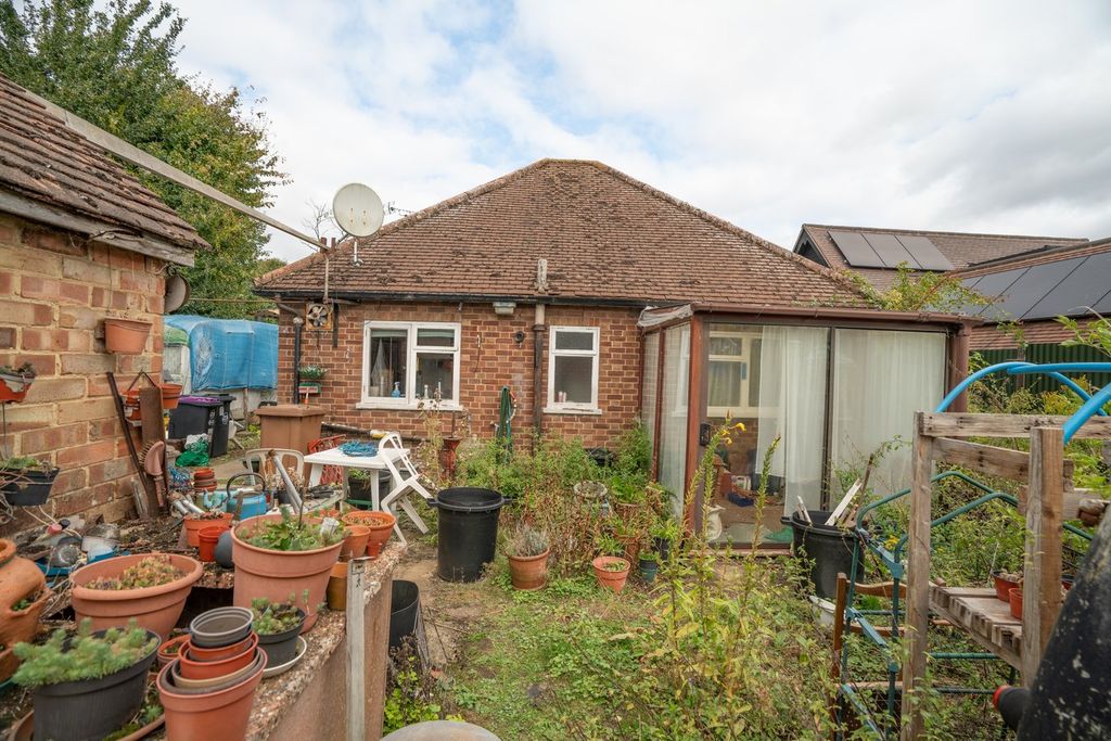 Property photo 3 of 11