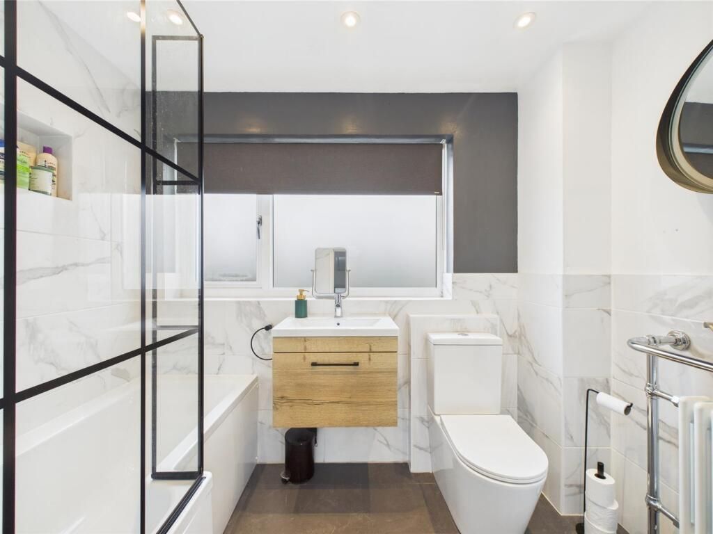 Property photo 3 of 3