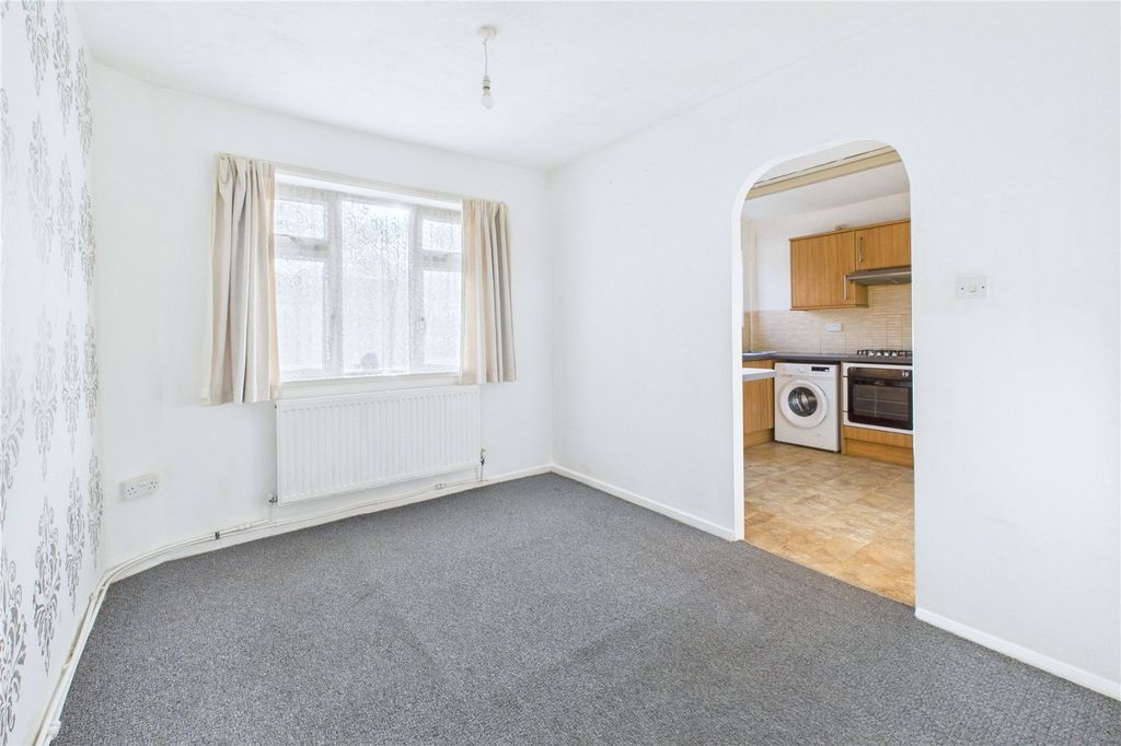 Property photo 2 of 17 Picture No. 06