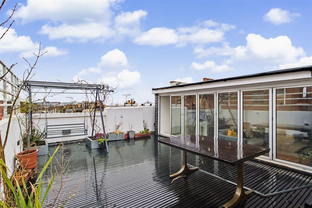 Property photo 1 of 12 1.Jpg