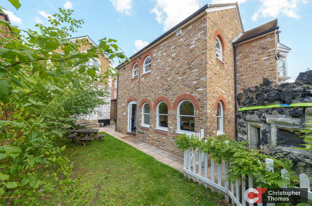 Property photo 2 of 5 9B51915F24384F07A6Bea785B11Eff3F.Jpg