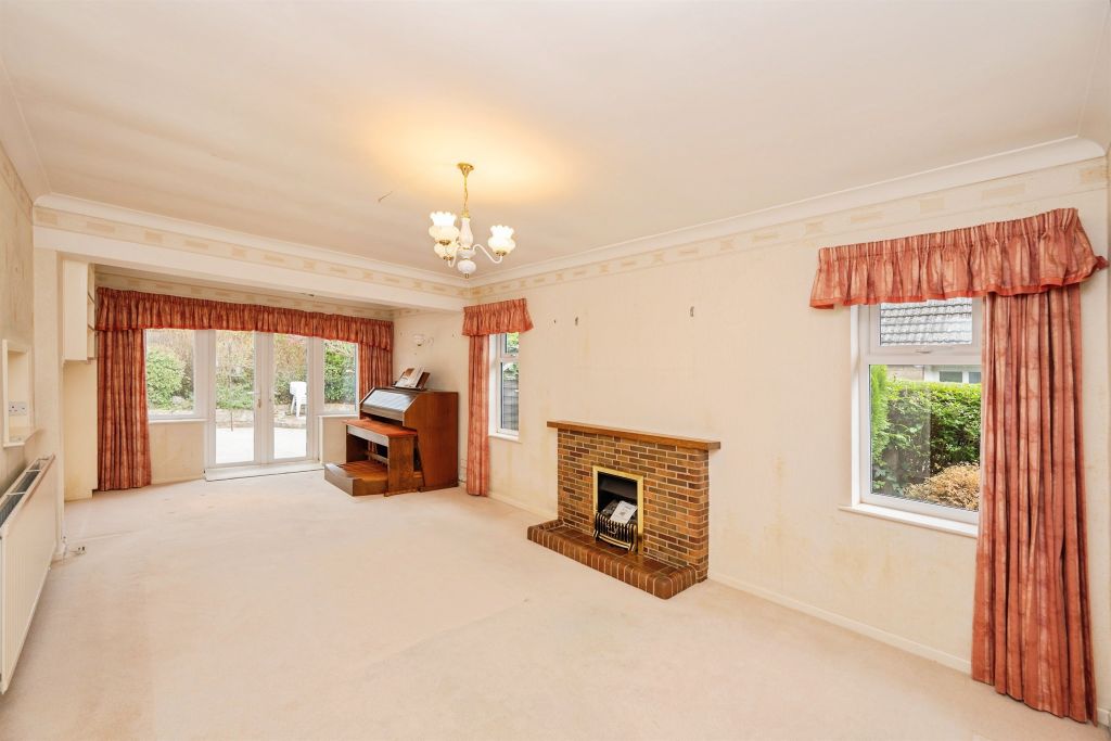 Property photo 2 of 16