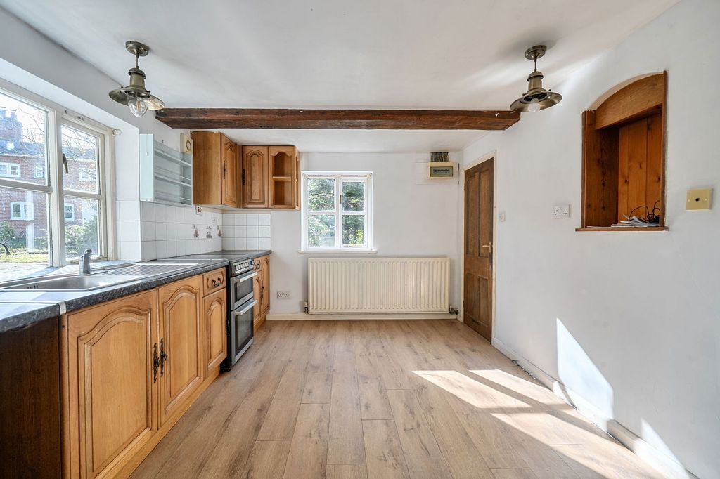 Property photo 3 of 21