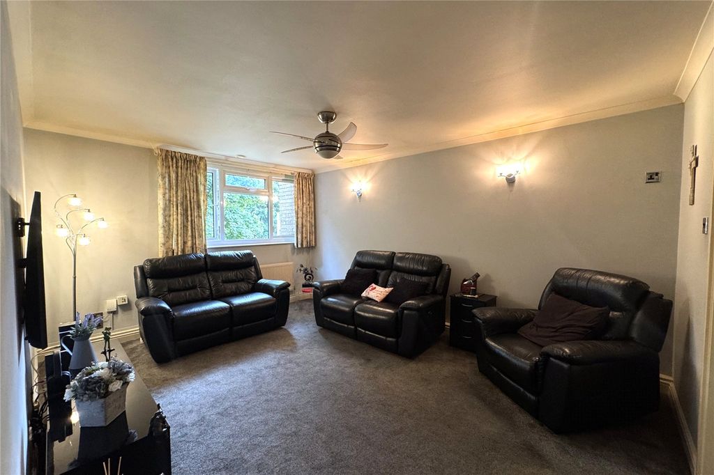 Property photo 2 of 11 Picture No. 07