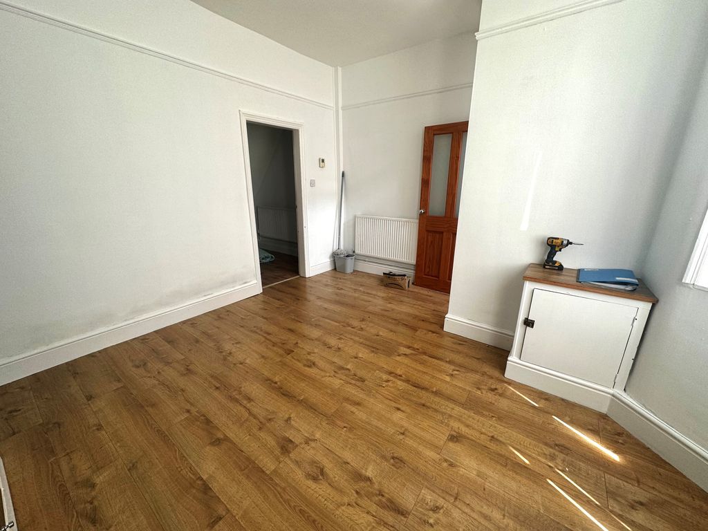Property photo 3 of 14 Image