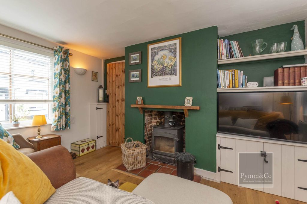 Property photo 2 of 17