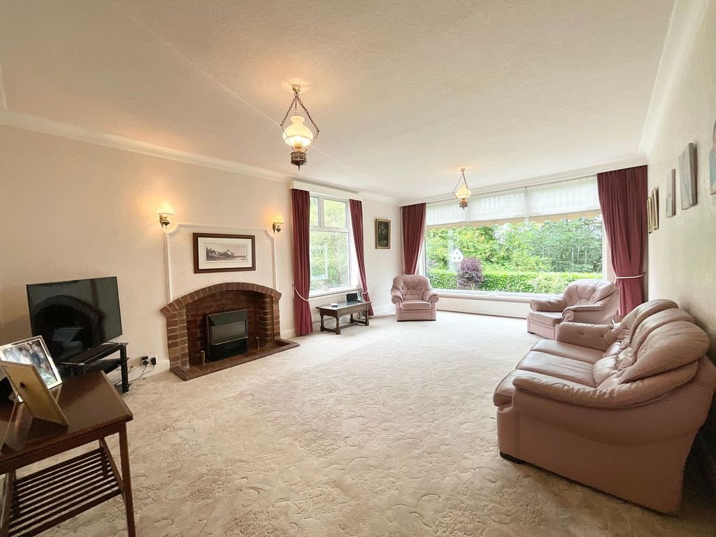 Property photo 3 of 40