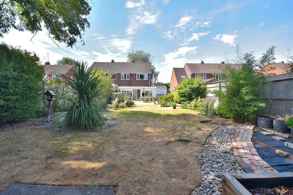 Property photo 2 of 23