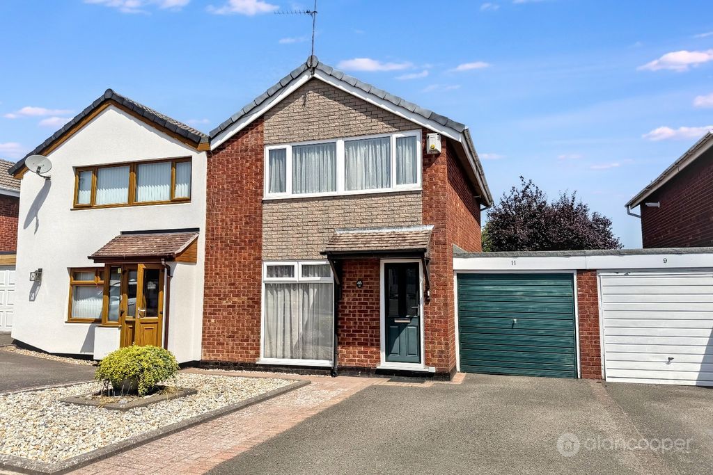 Property photo 1 of 15 4509671