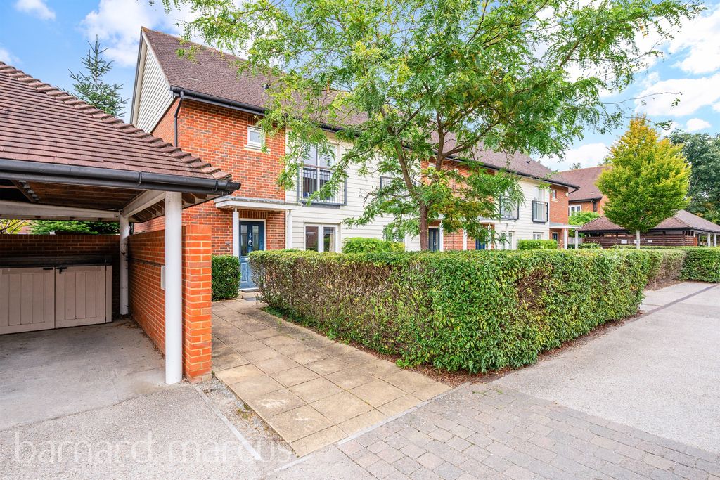 Property photo 1 of 18