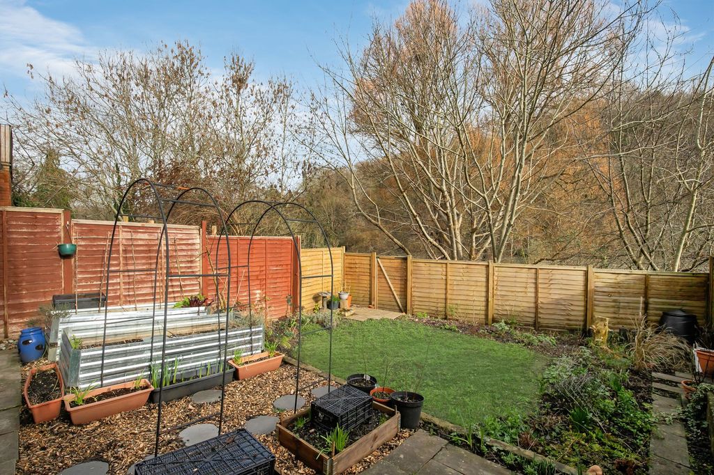 Property photo 2 of 29