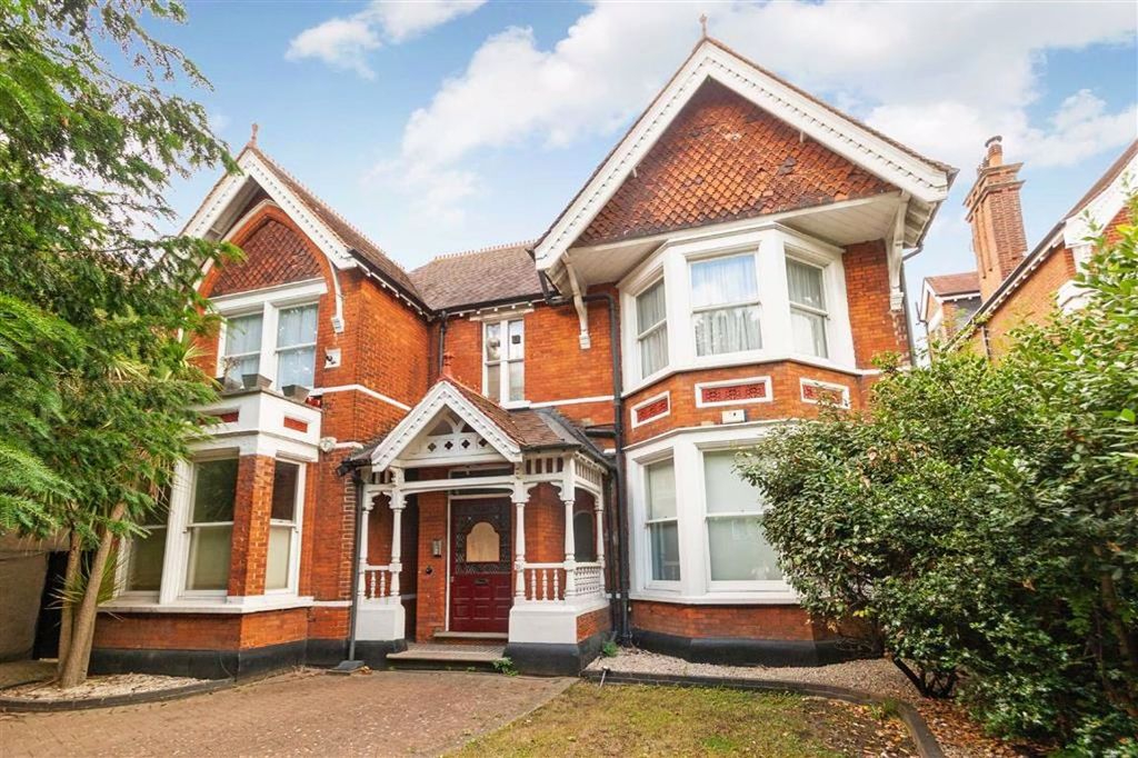 Property photo 1 of 12