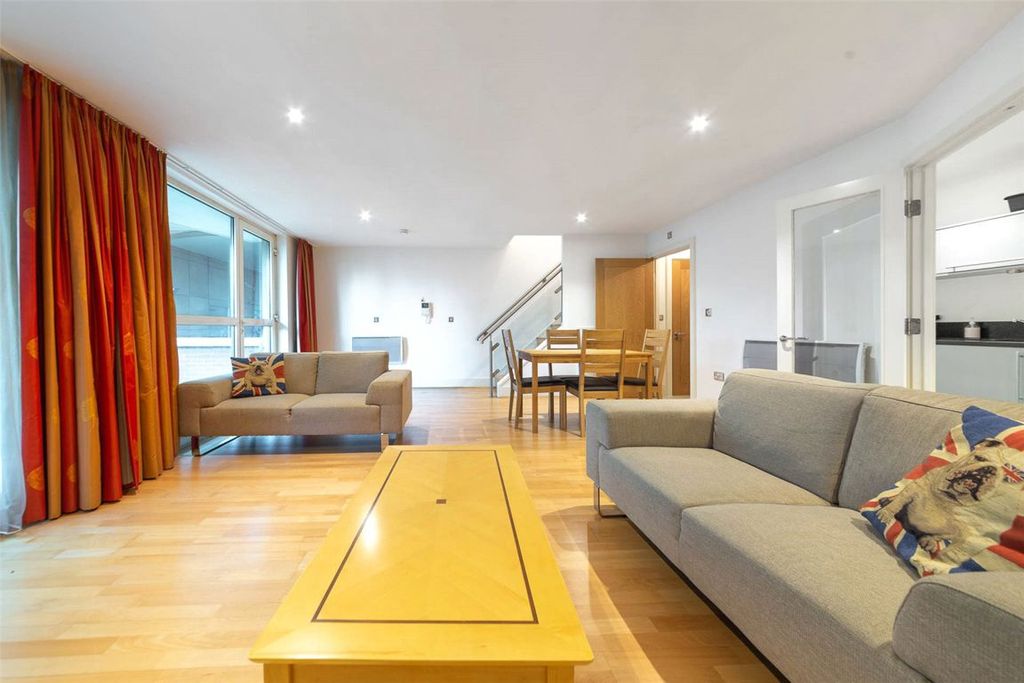 Property photo 3 of 22