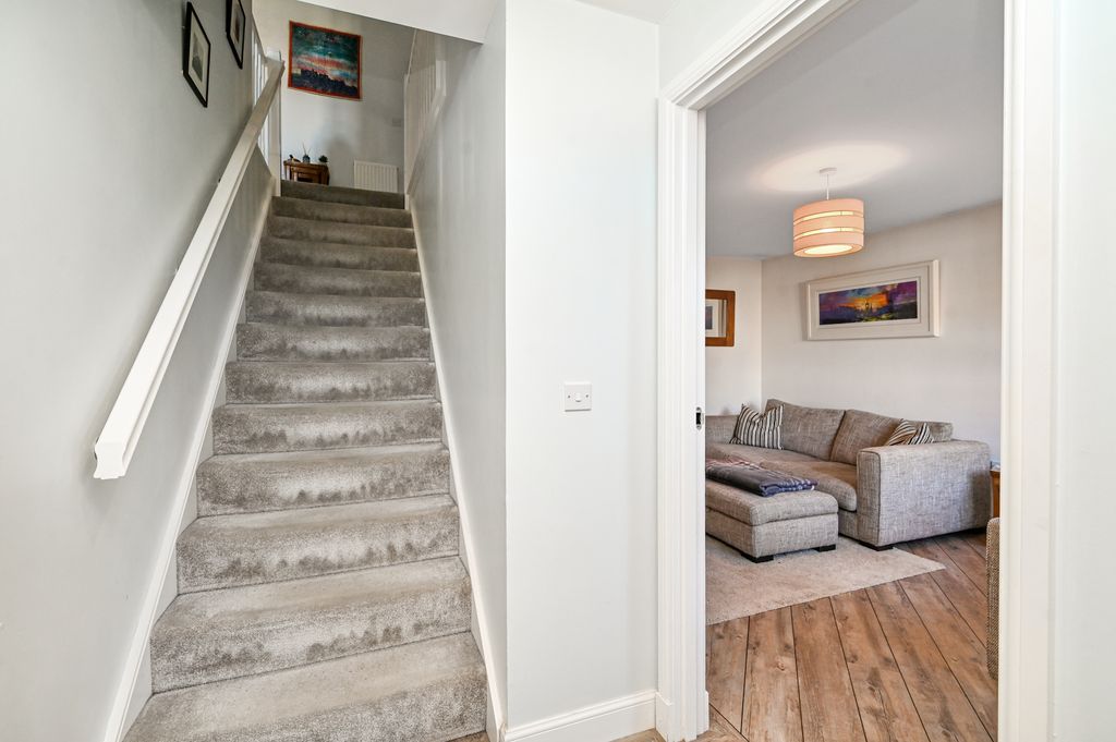 Additional image 8 of 4 bed detached house for sale30 Clippens Drive, Burdiehouse, Edinburgh EH17