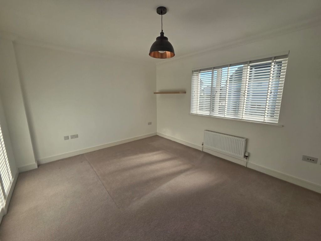 Property photo 2 of 17 Photo 2