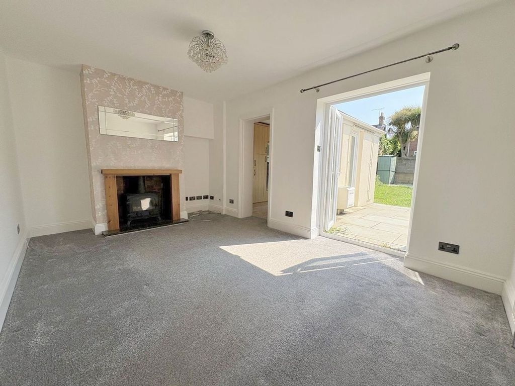 Property photo 3 of 22