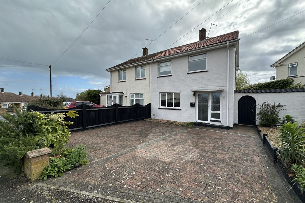 Property photo 1 of 13 Photo 15