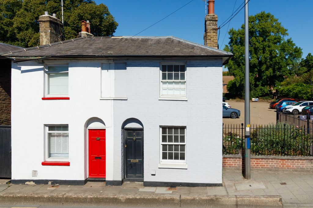 Property photo 1 of 13 1755180