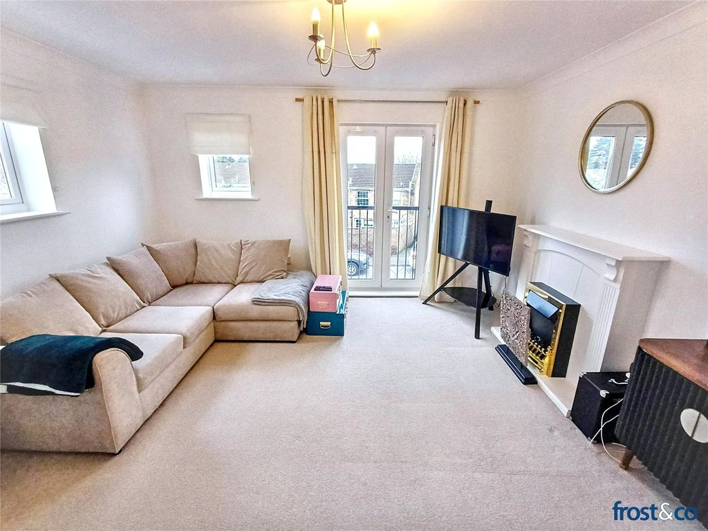 Property photo 2 of 12 Living/Dining Room