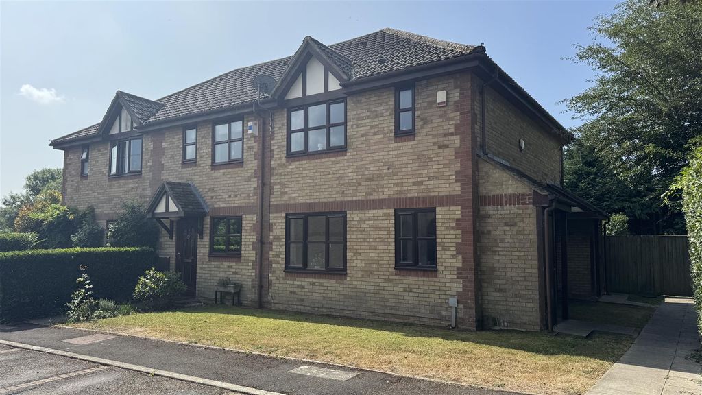 Property photo 1 of 11 Front