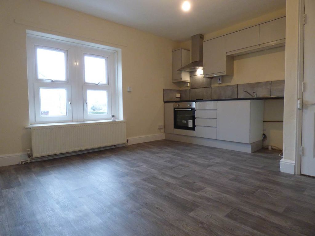 Property photo 3 of 9 Kitchen Diner Lounge