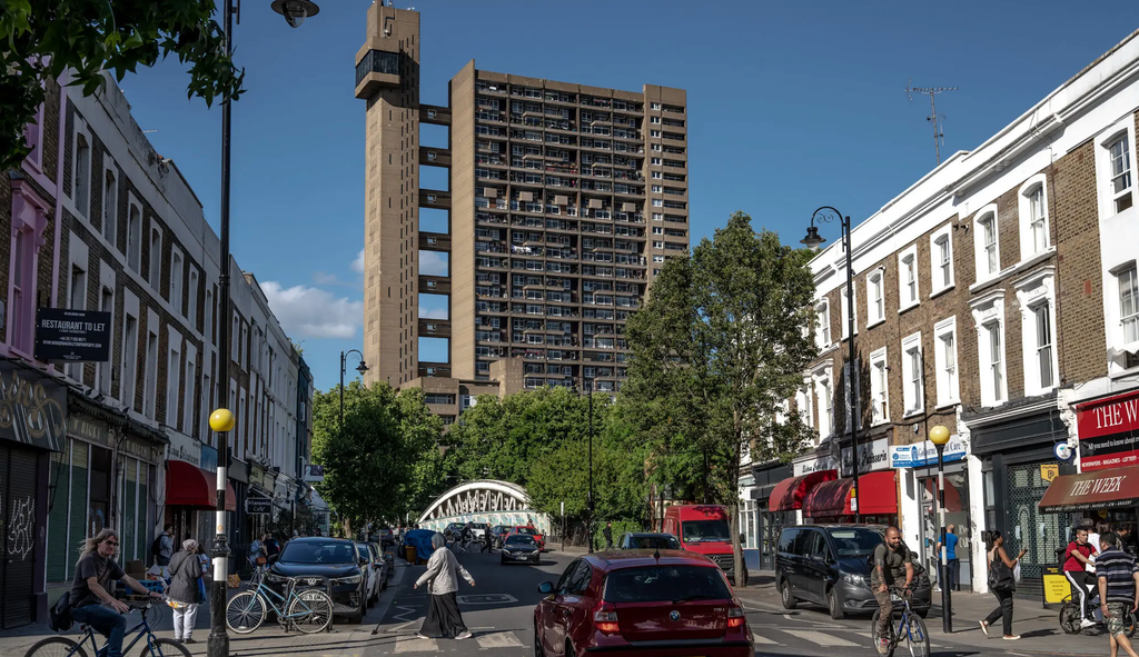 Property photo 1 of 2