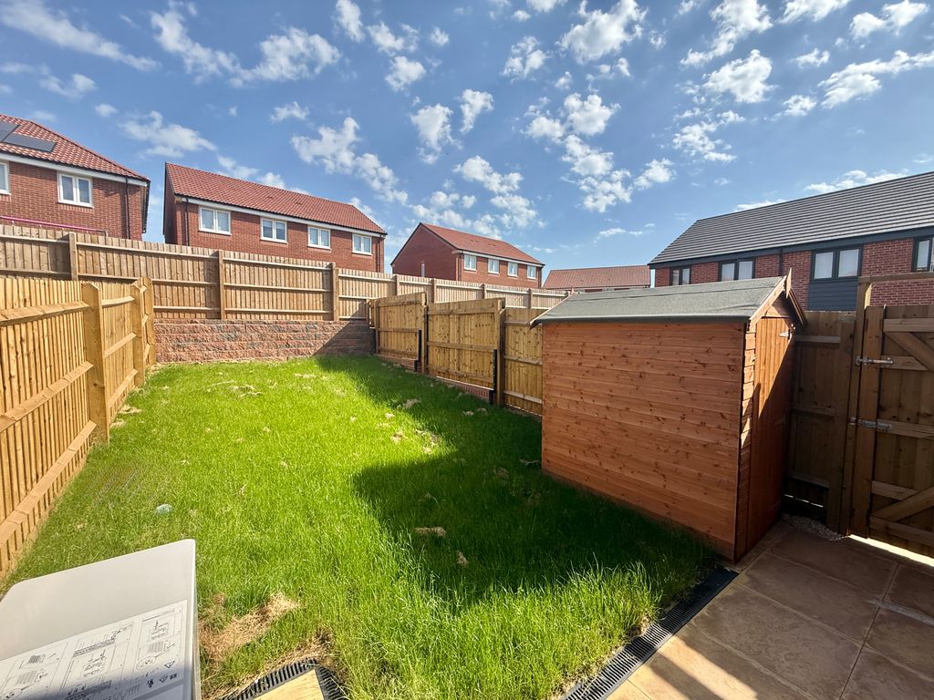Property photo 2 of 23