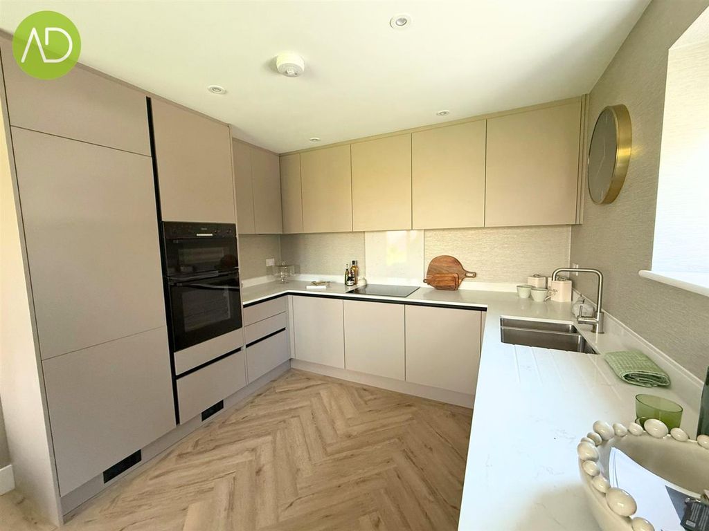 Property photo 2 of 17 1.Jpg