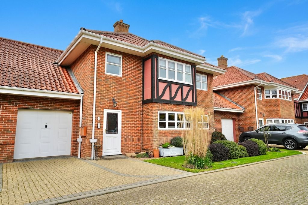 Property photo 1 of 25