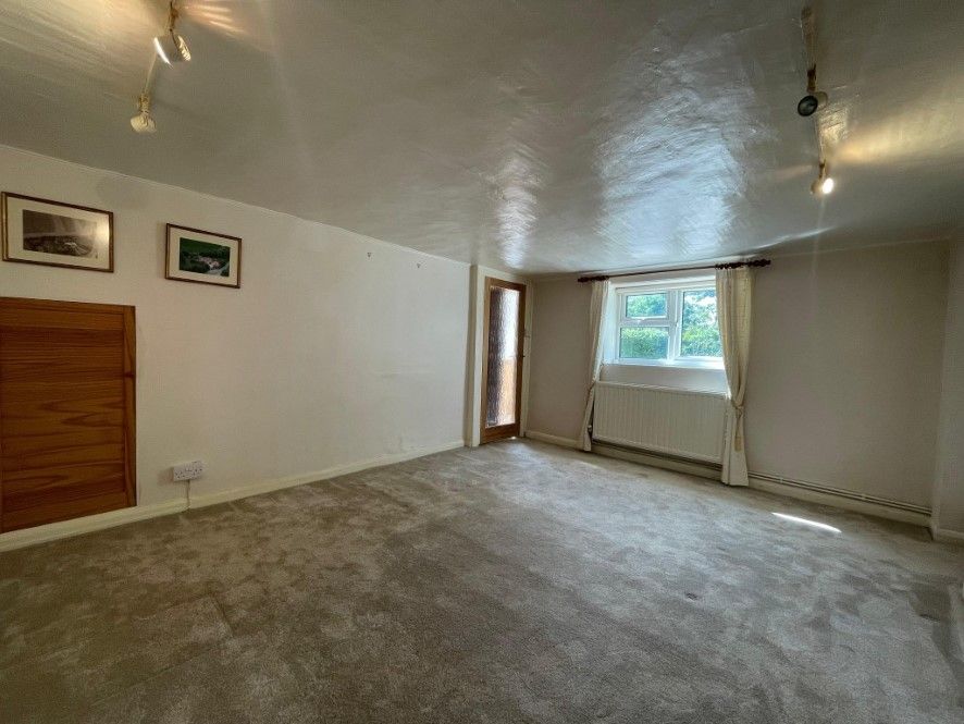 Property photo 3 of 26