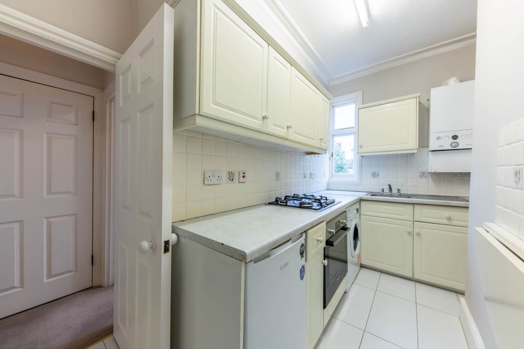 Property photo 3 of 5