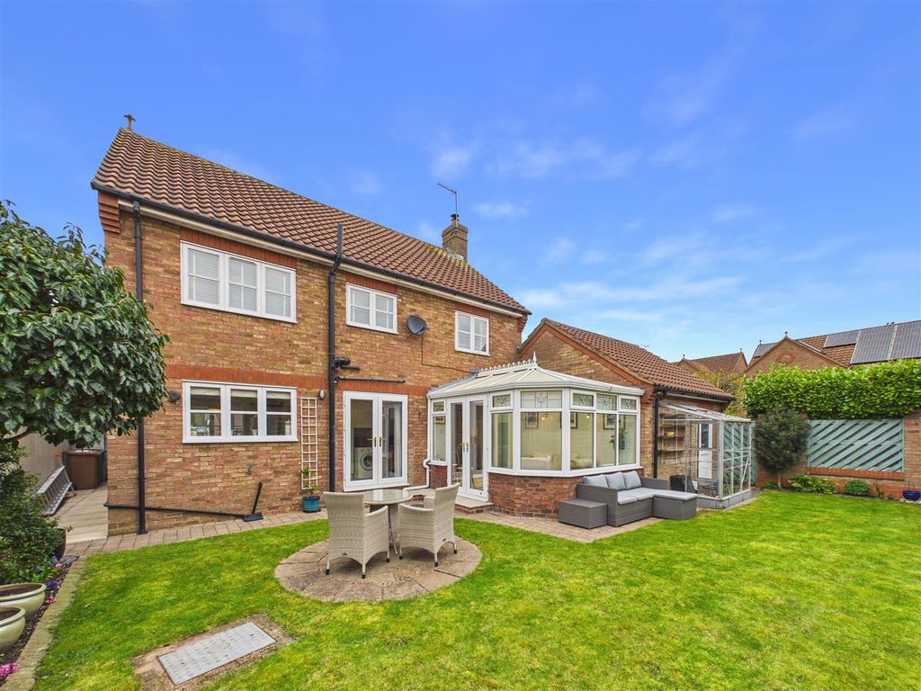 Property photo 2 of 21 Rear View