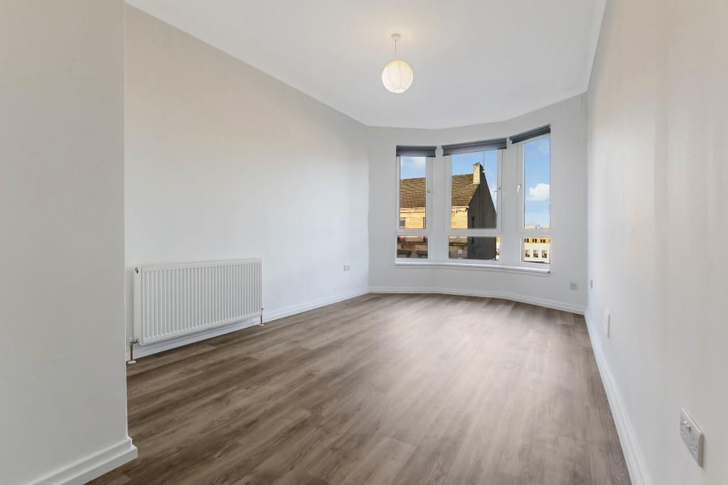 Property photo 2 of 19 Bedroom