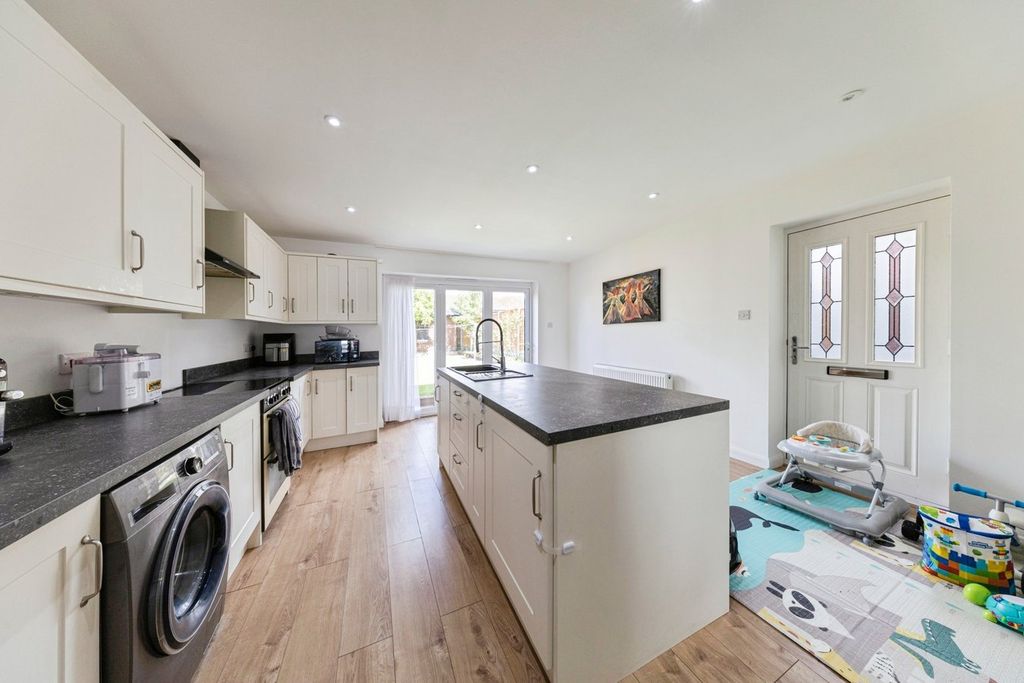 Property photo 2 of 15