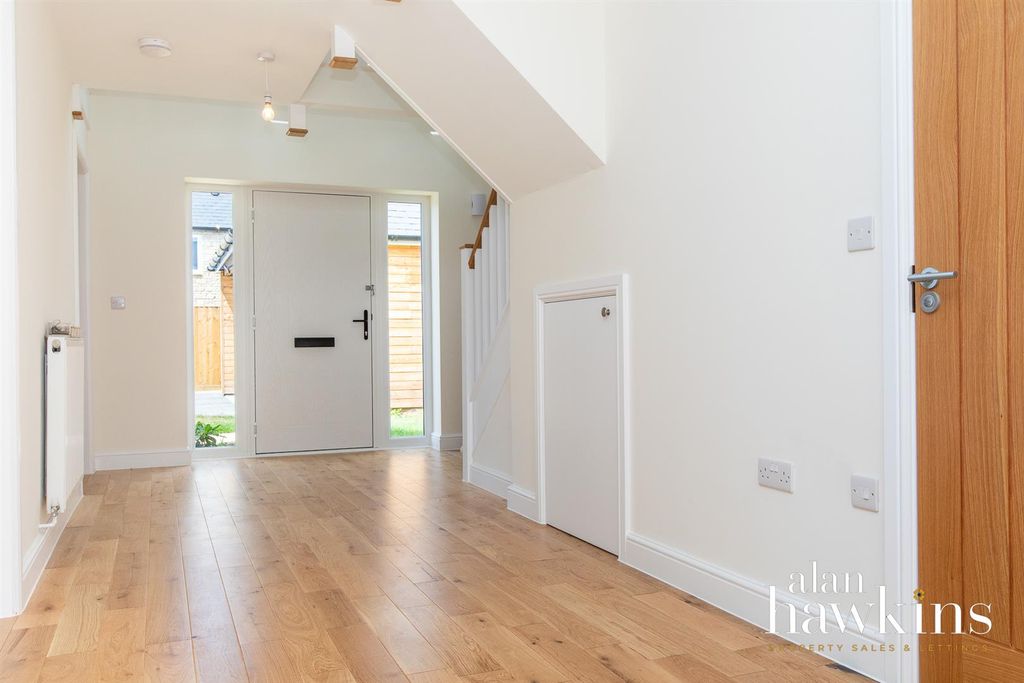 Property photo 3 of 21 3485-10.Jpg