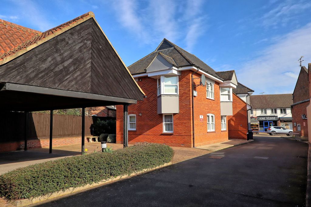 Property photo 2 of 16