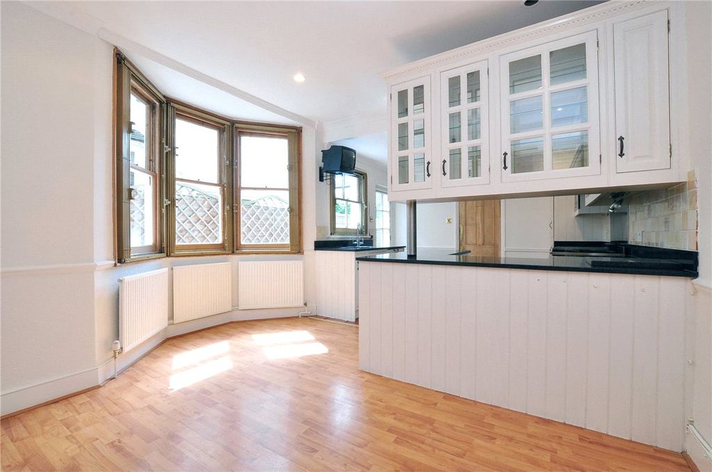 Property photo 1 of 10 Kitchen Diner
