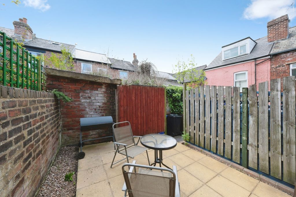 Property photo 3 of 18 Pbox-Img.Jpg