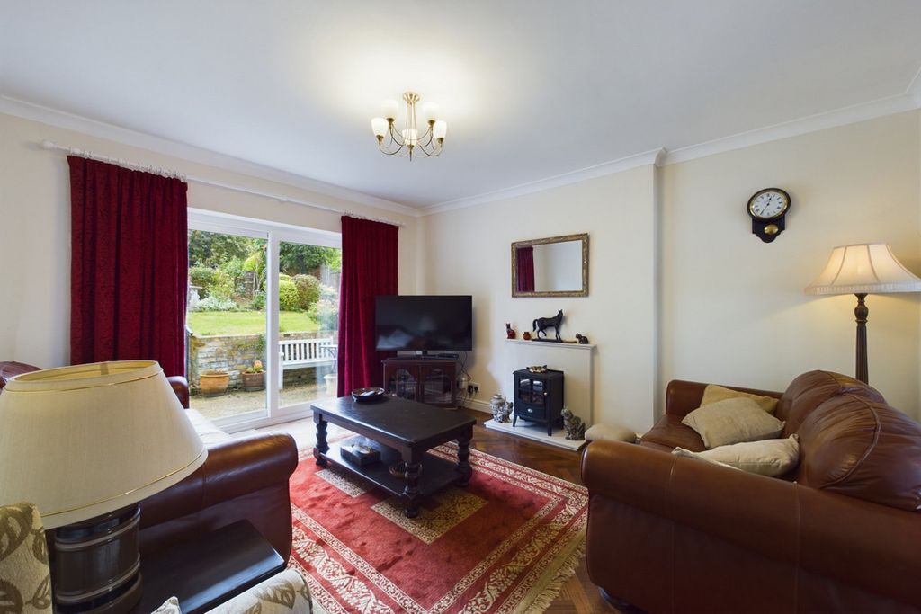 Property photo 2 of 21