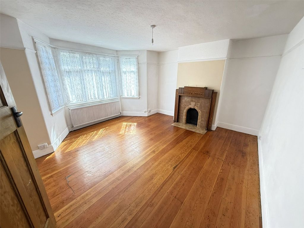 Property photo 2 of 14 Picture No. 02